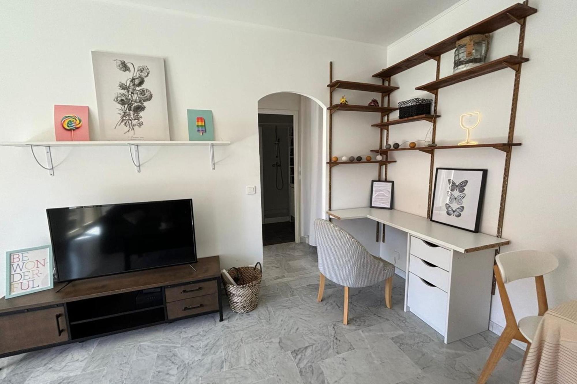 Bright Flat Near To The Beach & Harbor Saint-Laurent-du-Var Exterior foto
